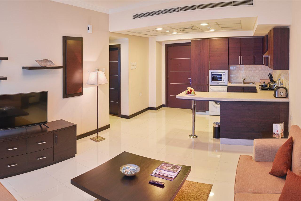 Tulip Hotel & Suites Manama Exterior foto